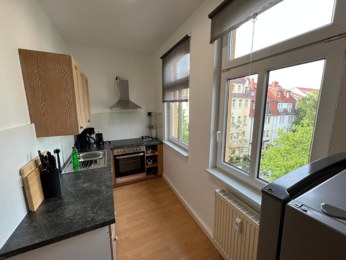 Jena City Apartment, Balkon, Sonnig, Wifi, Parkplaetze, Naehe Zentrum ภายนอก รูปภาพ